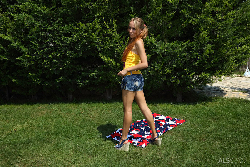 Зоя, 21 год, 10 размер груди